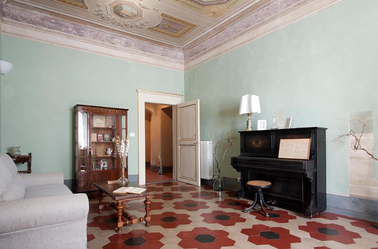 Almadelena Guest House Pisa Exteriör bild
